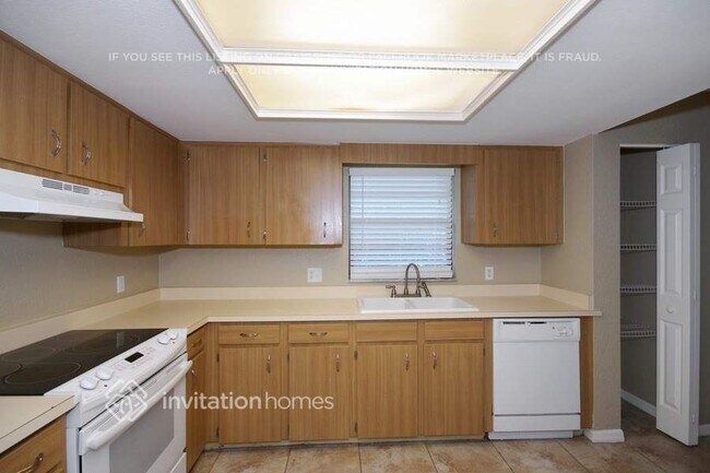 Foto del edificio - 1904 High Glen Ct N