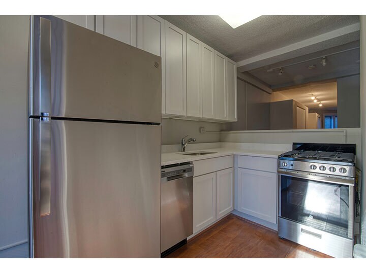 Foto principal - 725 W Sheridan Rd