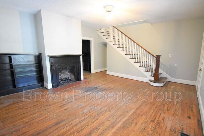 Building Photo - 308 Hinsdale Ave
