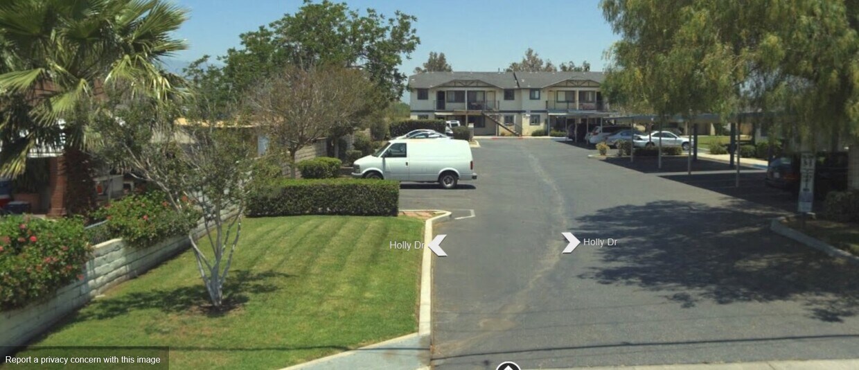 Primary Photo - 16824 Holly Dr