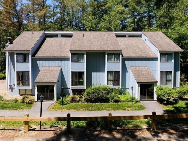 Building Photo - 376 Great Rd
