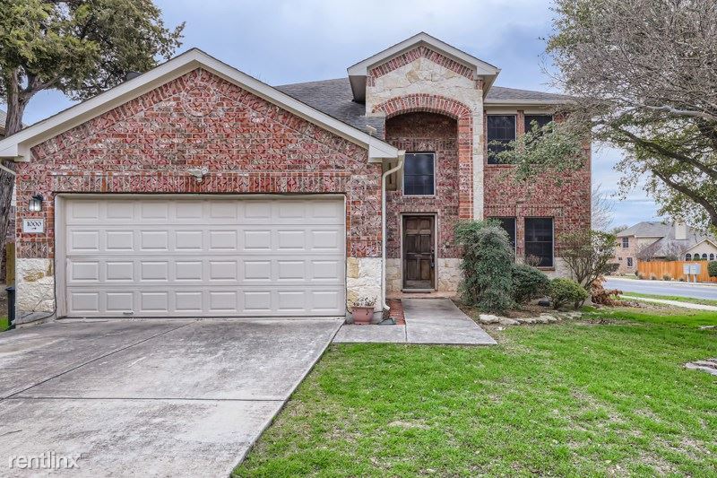 Primary Photo - 4 br, 2 bath House - 1000 Oak Ridge UNIT