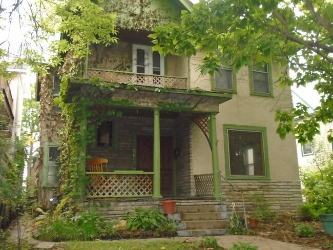 Building Photo - 2629 3rd Ave S
