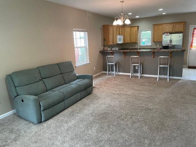 Building Photo - 309 Courtney Cir