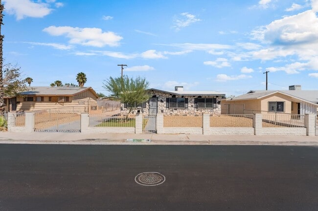Building Photo - Full remodeled and upgraded 3-bedroom home situated on a spacious lot!