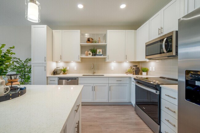 Building Photo - Cypress Longwood