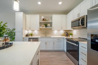 Building Photo - Cypress Longwood