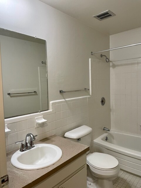 Bathroom - Arbor Village Apartments
