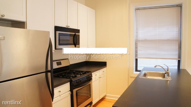 Primary Photo - 3 br, 2 bath Apartment - 4716 N Sheridan Rd