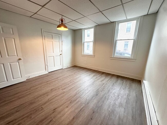 Building Photo - 31 N Hartley St