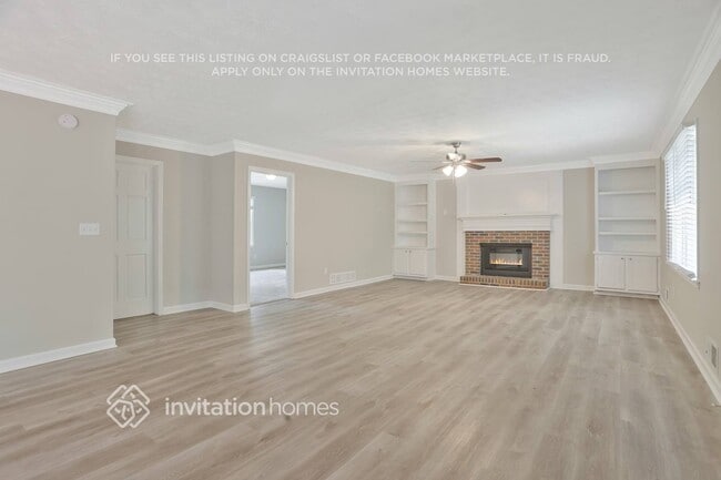Building Photo - 994 Oak Moss Dr