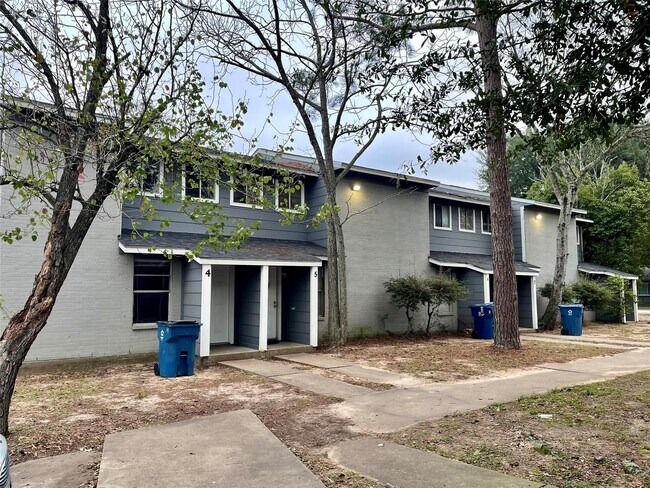 Foto del edificio - 702 Hargest St