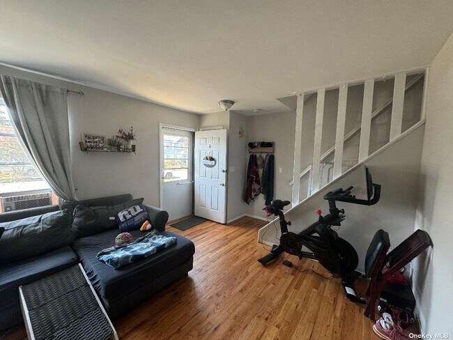 Building Photo - 540 3rd St