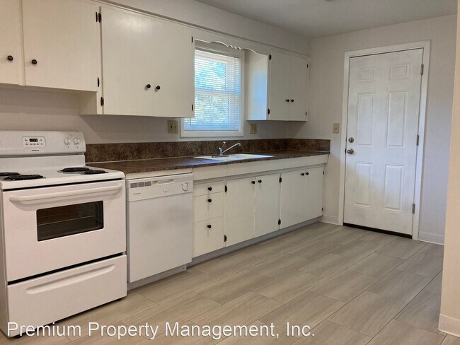 Foto del edificio - 3 br, 1 bath House - 4189 McKay Drive S
