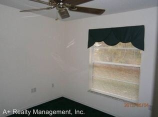 Building Photo - 11267 Tuscanny Spring Hill Fl 2/2/1 1100 s...