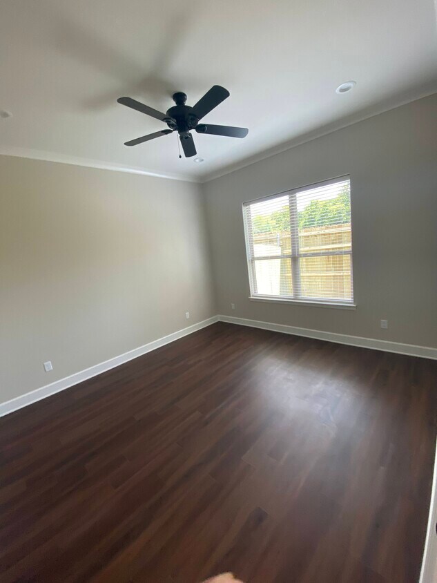 475 S Industrial St, Lindale, TX 75771 Townhome Rentals in Lindale TX