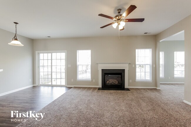 Building Photo - 2022 Bridleside Dr