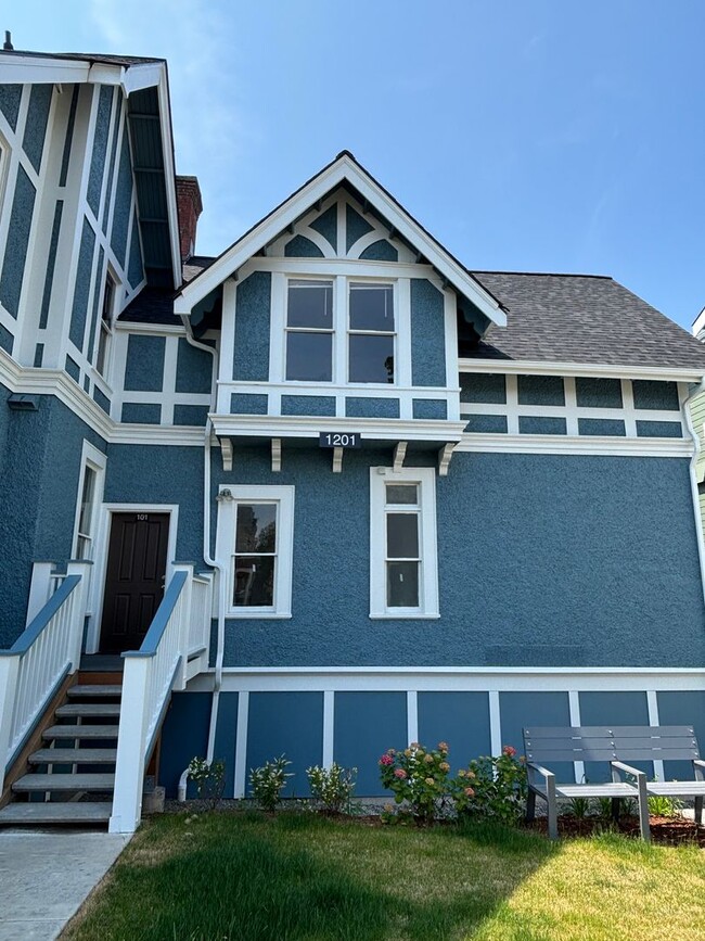 Building Photo - 1201 N Garden St