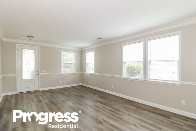 Building Photo - 1521 Briarfield Way