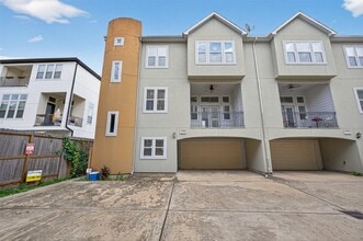 Building Photo - 5732 Kansas St