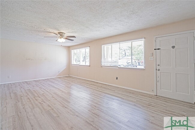 Building Photo - 12213 Deerfield Rd