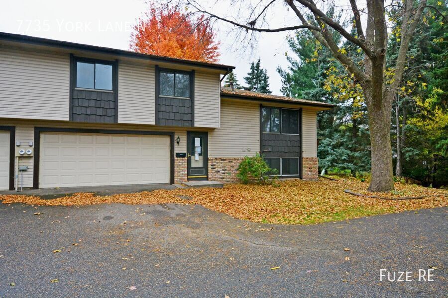 Primary Photo - 7735 York Ln N