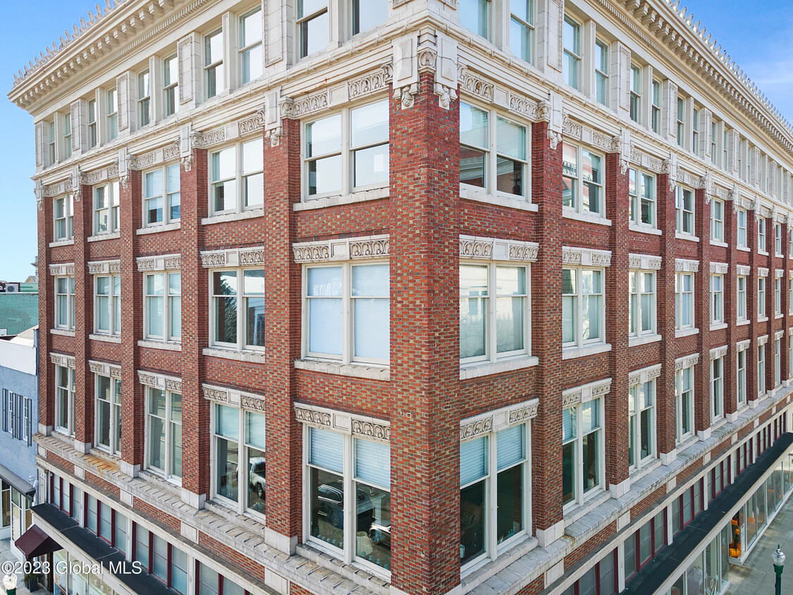 Primary Photo - 65 3rd St