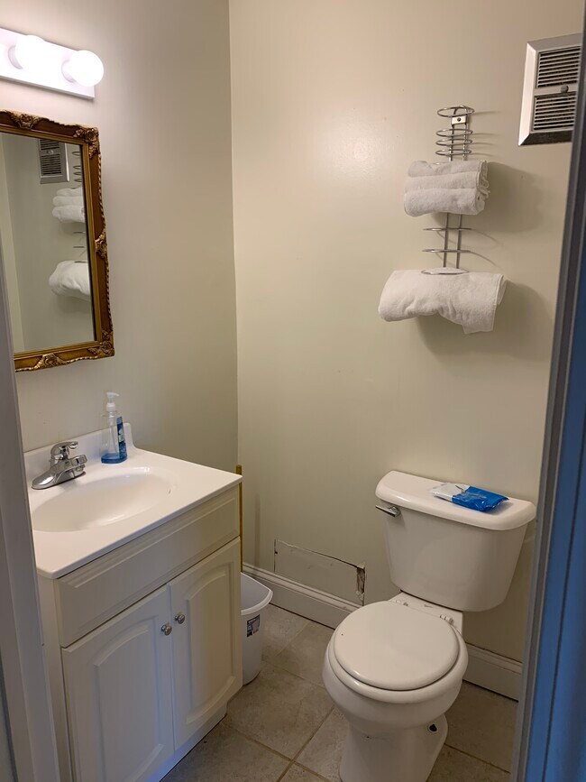 Foto del edificio - 96 E Grand Ave