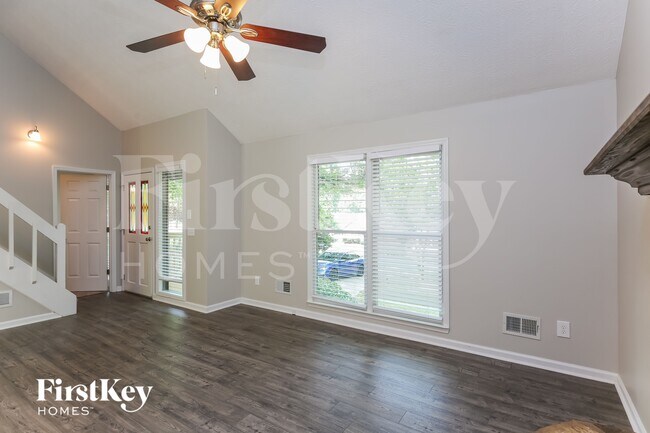Foto del edificio - 5417 Hulsey Cir