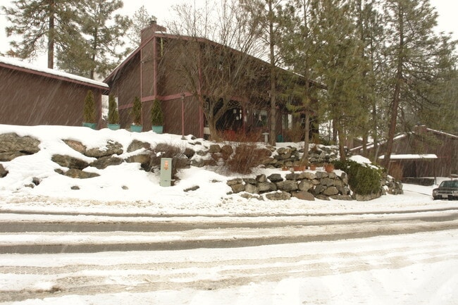 Building Photo - Second Story Apartments