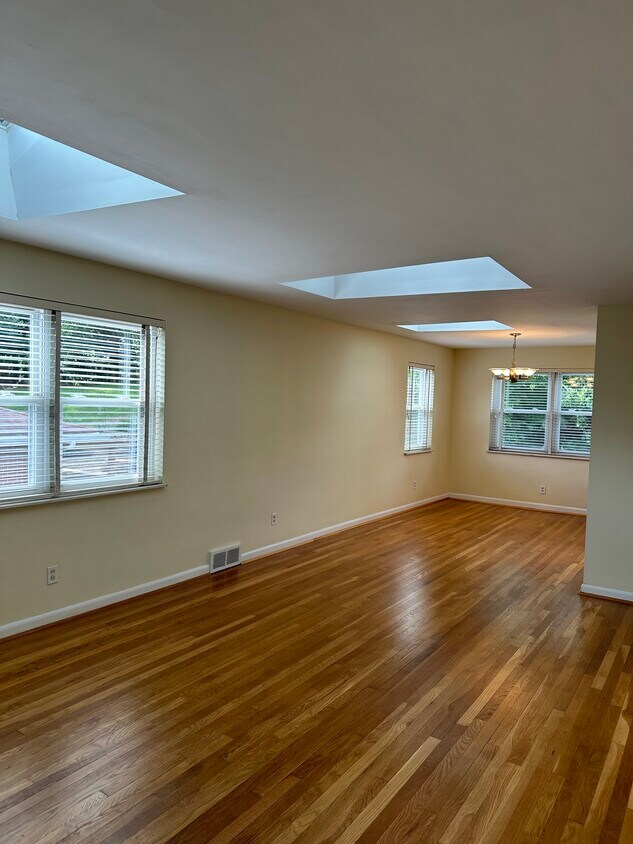 Foto principal - 20 Holly Ln