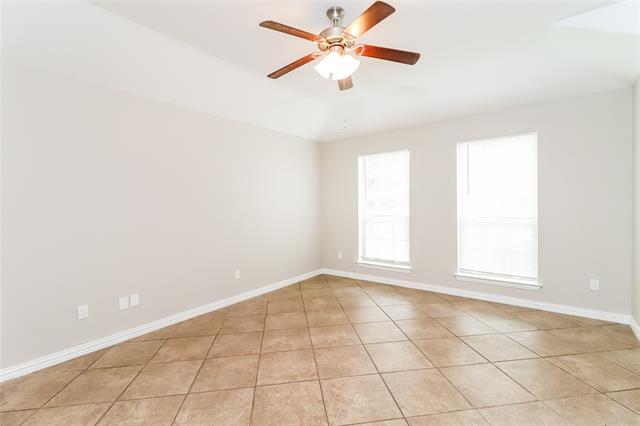 Foto del edificio - 8120 Raleigh Dr