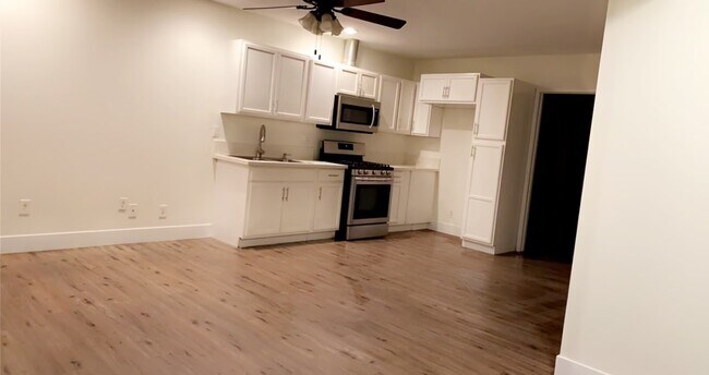 STOVE AND MICROWAVE - 4427 W 137th Pl