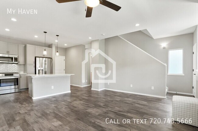 Foto del edificio - 1677 W 66th Ave