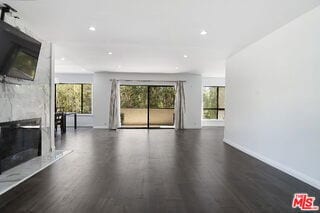 Building Photo - 853 Le Doux Rd