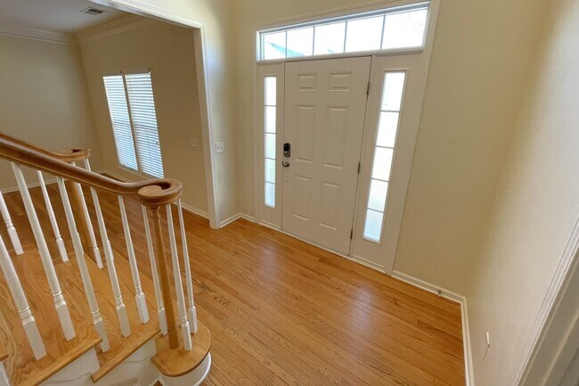 Foto del edificio - 1060 Victoria Blake Ln