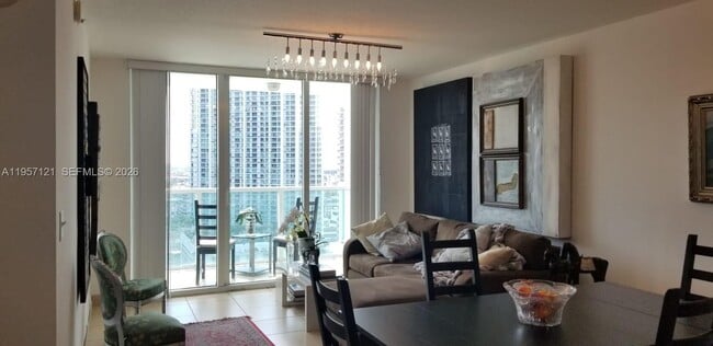 Building Photo - 31 SE 5th St