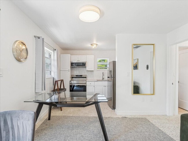 Foto del edificio - 421 SW 9th St