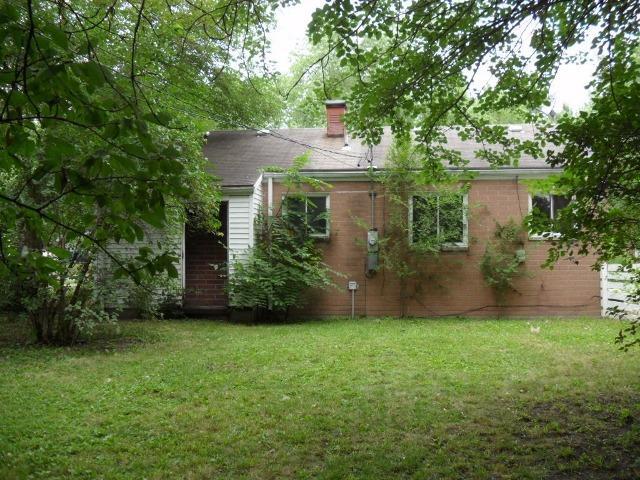 Building Photo - 719 Oswego Ave