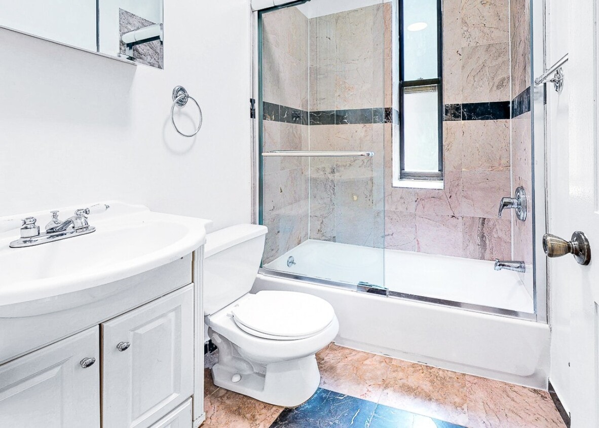 Building Photo - West 150th Street