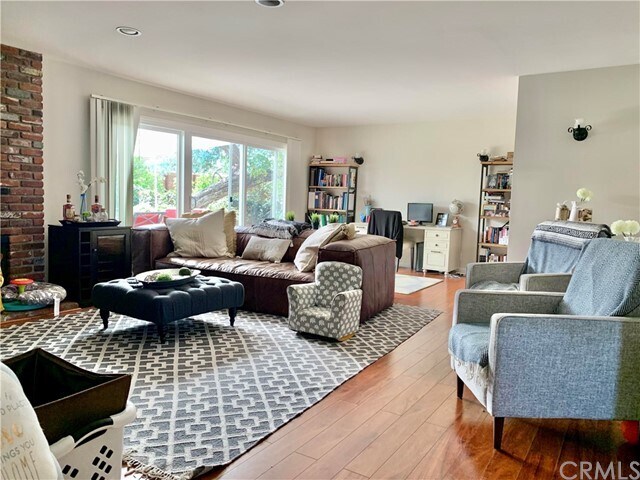 Foto del edificio - 28846 Cedarbluff Dr