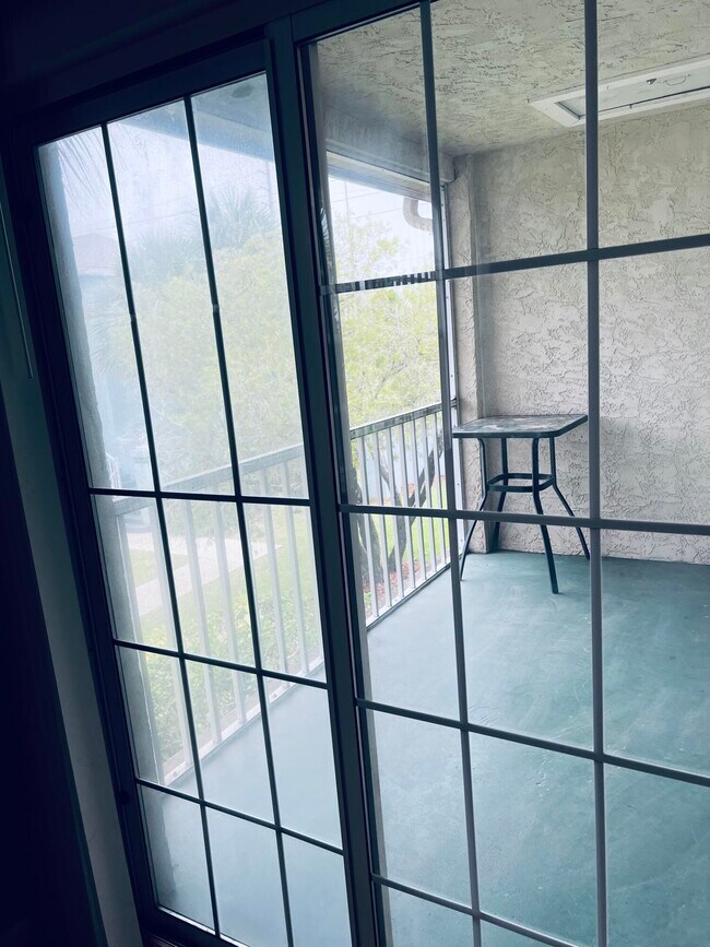 Foto del edificio - 1631 SE Green Acres Cir