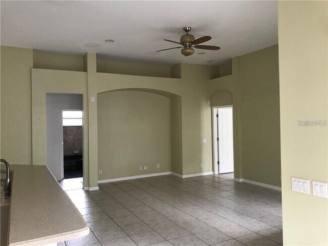 Foto del edificio - 10214 Evergreen Hill Dr