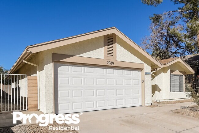 Building Photo - 7030 Paddington Way