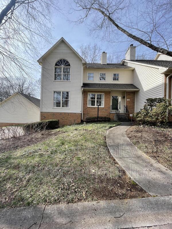 Foto del edificio - 925 Glennshire Dr