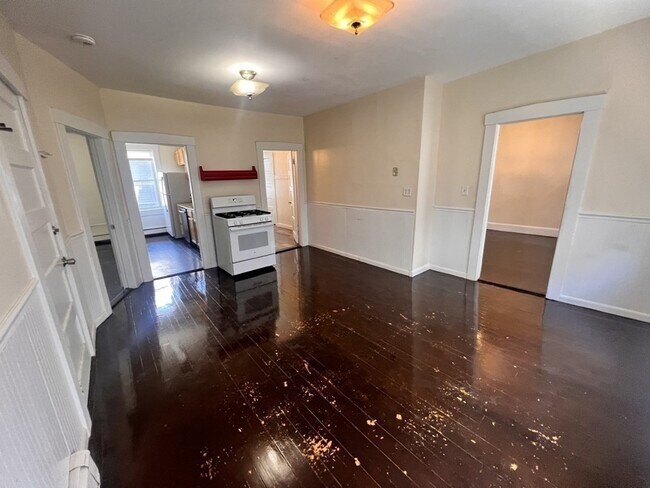 Building Photo - 40-42 Riverside St