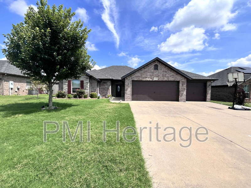 Foto principal - 2000 SW 18th St