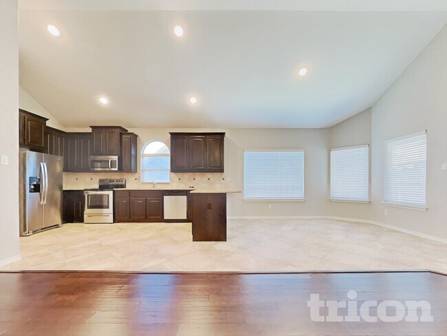 Foto del edificio - 2933 Saddle Creek Dr
