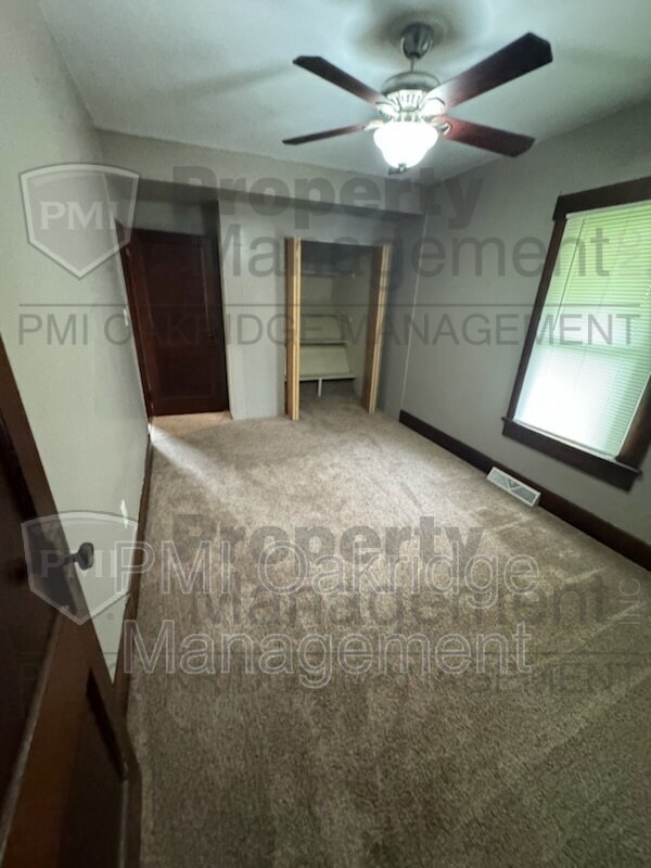 Foto del edificio - 1660 Mckaig Ave