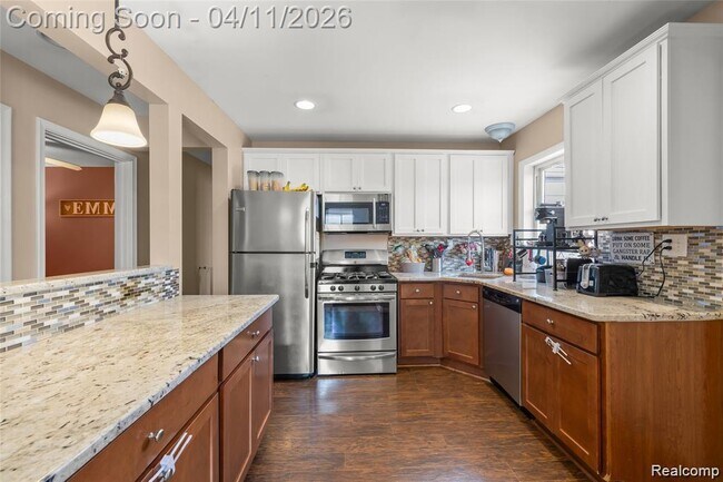 Building Photo - 6452 Arcola St